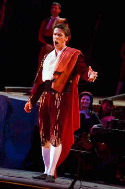 DNIPROPETROVSK, UKRAINE 3 Haziran: Dnepropetrovsk Devlet Opera ve Bale Tiyatrosu üyeleri 3 Haziran 2011 'de Dnipropetrovsk, Ukrayna' da 