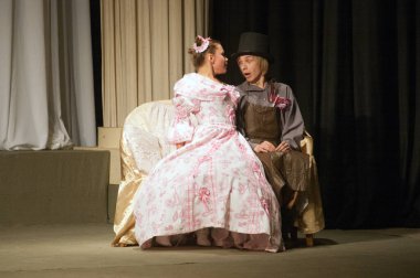 DNEPROPETROVSK, UKRAINE - 15 ARALIK: Dnepropetrovsk Devlet Tiyatrosu üyeleri 15 Aralık 2011 'de Dnepropetrovsk, Ukrayna' da 