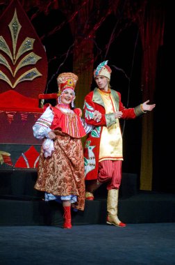 DNEPROPETROVSK, UKRAINE - 9 HAZİRAN: Dnepropetrovsk Devlet Tiyatrosu üyeleri 9 Ocak 2011 'de Dnepropetrovsk, Ukrayna' da 