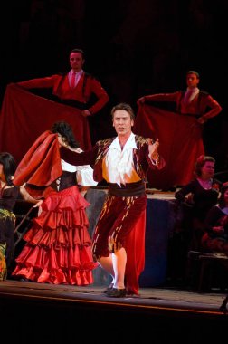 DNIPROPETROVSK, UKRAINE 3 Haziran: Dnepropetrovsk Devlet Opera ve Bale Tiyatrosu üyeleri 3 Haziran 2011 'de Dnipropetrovsk, Ukrayna' da 