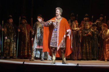 DNIPROPETROVSK, UKRAINE JANUARY 28: Dnepropetrovsk Devlet Opera ve Bale Tiyatrosu üyeleri 28 Ocak 2012 'de Dnipropetrovsk, Ukrayna' da 