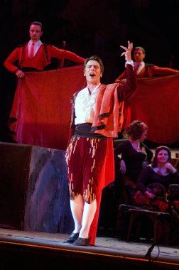 DNIPROPETROVSK, UKRAINE 3 Haziran: Dnepropetrovsk Devlet Opera ve Bale Tiyatrosu üyeleri 3 Haziran 2011 'de Dnipropetrovsk, Ukrayna' da 