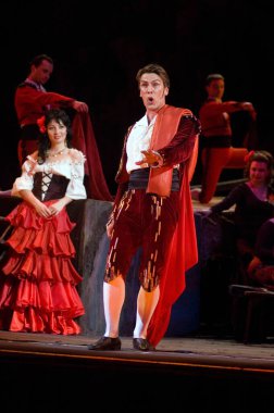 DNIPROPETROVSK, UKRAINE 3 Haziran: Dnepropetrovsk Devlet Opera ve Bale Tiyatrosu üyeleri 3 Haziran 2011 'de Dnipropetrovsk, Ukrayna' da 