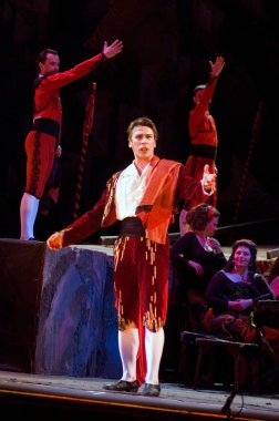 DNIPROPETROVSK, UKRAINE 3 Haziran: Dnepropetrovsk Devlet Opera ve Bale Tiyatrosu üyeleri 3 Haziran 2011 'de Dnipropetrovsk, Ukrayna' da 