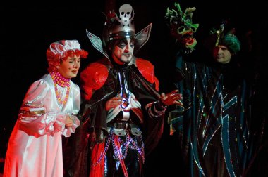 DNEPROPETROVSK, UKRAINE - 9 HAZİRAN: Dnepropetrovsk Devlet Tiyatrosu üyeleri 9 Ocak 2011 'de Dnepropetrovsk, Ukrayna' da 