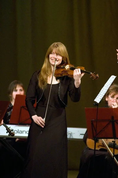 Dnipropetrovsk Ukraine February Violinist Bohdana Pivnenko Symphonic Orchestra Main Conductor — стоковое фото