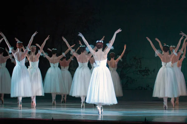 Dnepropetrovsk Ukraine March Members Dnepropetrovsk State Opera Ballet Theatre Perform — Stock Photo, Image