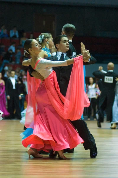 Dnipropetrovsk Ucraina Settembre Una Coppia Danza Non Identificata Posa Ballo — Foto Stock