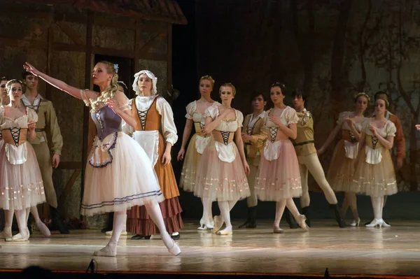 Dnepropetrovsk Ukraine March Members Dnepropetrovsk State Opera Ballet Theatre Perform — Stock Photo, Image