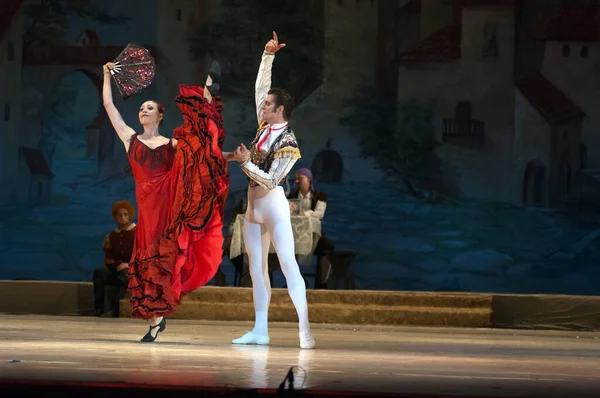 Dnepropetrovsk Ukraine June Members Dnepropetrovsk State Opera Ballet Theatre Perform — Stock Photo, Image