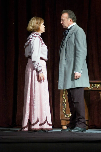 Днепропетровск, Украина - 20 сентября 2011 года: Днепропетровский государственный русский драматический театр исполнил спектакль "Каменное сердце" 20 сентября 2011 года в Днепропетровске, Украина
 