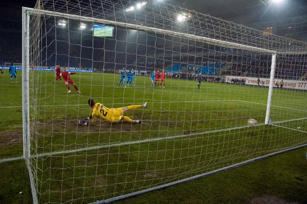 Dnipropetrovsk Ukraine November Dnepr Goalkeeper Jan Lastuvka Action Soccer Match — Stock Photo, Image