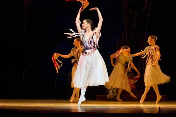 Dnepropetrovsk Ucrania Abril Ballet Swan Lake Interpretado Por Dnepropetrovsk Opera —  Fotos de Stock