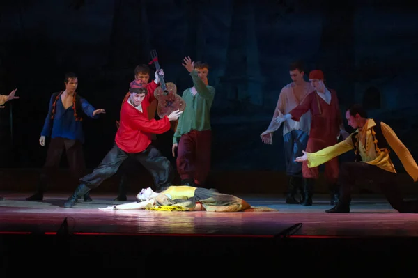 Dnepropetrovsk Ukraine June Members Dnepropetrovsk State Opera Ballet Theatre Performs — 스톡 사진