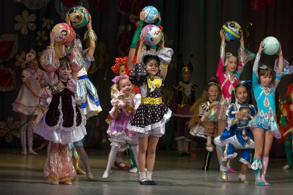 Dnepropetrovsk Ukraine June Unidentified Children Aged Years Age Performance Musical — 图库照片