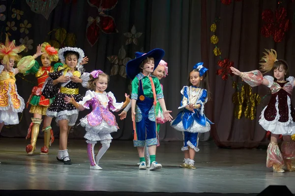 Dnepropetrovsk Ukraine June Unidentified Children Aged Years Age Performance Musical — 图库照片