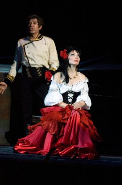 DNIPROPETROVSK, UKRAINE 3 Haziran: Dnepropetrovsk Devlet Opera ve Bale Tiyatrosu üyeleri 3 Haziran 2011 'de Dnipropetrovsk, Ukrayna' da 