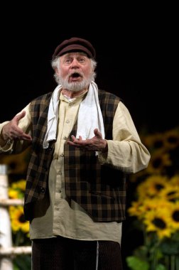 DNEPROPETROVSK, UKRAINE - NOVEMBER 28: Dnepropetrovsk Devlet Tiyatrosu üyeleri 28 Kasım 2009 'da Ukrayna' nın başkenti Dnepropetrovsk 'ta 