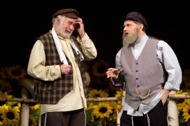 DNEPROPETROVSK, UKRAINE - NOVEMBER 28: Dnepropetrovsk Devlet Tiyatrosu üyeleri 28 Kasım 2009 'da Ukrayna' nın başkenti Dnepropetrovsk 'ta 