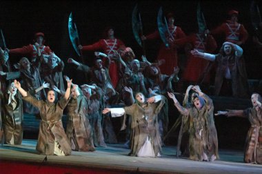 DNIPROPETROVSK, UKRAINE NOVEMBER 24: Dnepropetrovsk Devlet Opera ve Bale Tiyatrosu üyeleri 