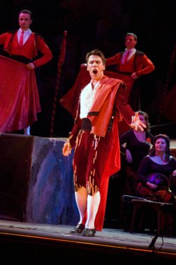 DNIPROPETROVSK, UKRAINE 3 Haziran: Dnepropetrovsk Devlet Opera ve Bale Tiyatrosu üyeleri 3 Haziran 2011 'de Dnipropetrovsk, Ukrayna' da 