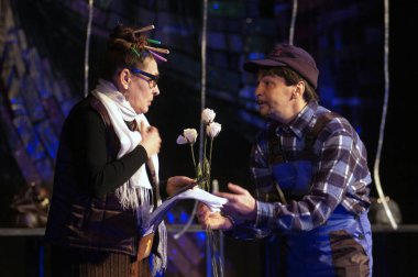 DNEPROPETROVSK, UKRAINE - 27 Mart: Dnepropetrovsk Devlet Tiyatrosu üyeleri 27 Mart 2008 'de Dnepropetrovsk, Ukrayna' da 