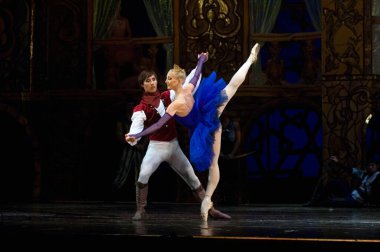 DNIPROPETROVSK, UKRAINE - 23 Ekim: Le Corsaire balesi Dnepropetrovsk Opera ve Bale Tiyatrosu tarafından 23 Ekim 2011 'de Dnipropetrovsk, Ukrayna' da sahnelendi..