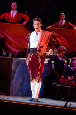 DNIPROPETROVSK, UKRAINE 3 Haziran: Dnepropetrovsk Devlet Opera ve Bale Tiyatrosu üyeleri 3 Haziran 2011 'de Dnipropetrovsk, Ukrayna' da 