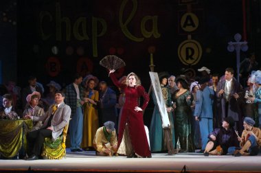 DNIPROPETROVSK, UKRAINE MAYIS 27: Dnepropetrovsk Devlet Opera ve Bale Tiyatrosu üyeleri 27 Mayıs 2012 'de Dnipropetrovsk, Ukrayna' da 