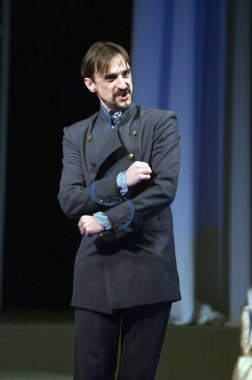DNEPROPETROVSK, UKRAINE - 15 ARALIK: Dnepropetrovsk Devlet Tiyatrosu üyeleri 15 Aralık 2011 'de Dnepropetrovsk, Ukrayna' da 