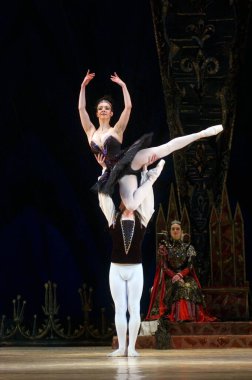 DNIPROPETROVSK, UKRAINE - 23 Nisan: Kuğu Gölü balesi Dnepropetrovsk Opera ve Bale Tiyatrosu tarafından 23 Nisan 2011 'de Dnipropetrovsk, Ukrayna' da sahnelendi..