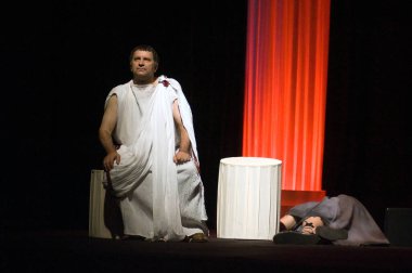 DNEPROPETROVSK, UKRAINE - NOVEMBER 11: Dnepropetrovsk Devlet Tiyatrosu üyeleri 11 Kasım 2007 'de Dnepropetrovsk, Ukrayna' da 