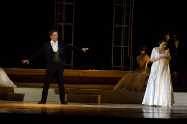 DNIPROPETROVSK, UKRAINE NOVEMBER 15: Dnepropetrovsk Devlet Opera ve Bale Tiyatrosu üyeleri 15 Kasım 2011 'de Dnipropetrovsk, Ukrayna' da 