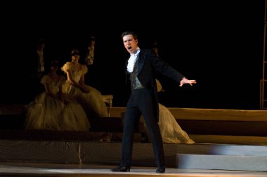 DNIPROPETROVSK, UKRAINE NOVEMBER 15: Dnepropetrovsk Devlet Opera ve Bale Tiyatrosu üyeleri 15 Kasım 2011 'de Dnipropetrovsk, Ukrayna' da 