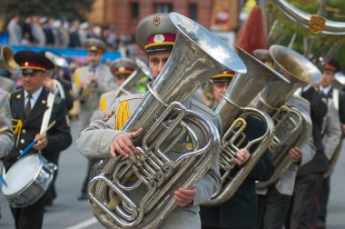 DNEPROPETROVSK, UKRAINE - 9 Mayıs: 2. Dünya Savaşı Zafer Günü 'nü kutlamak için 9 Mayıs 2011 DNEPROPETROVSK, UKRAINE