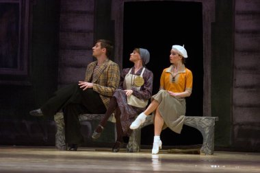 DNEPROPETROVSK, UKRAINE - 12 Mayıs: Dnepropetrovsk Devlet Opera ve Bale Tiyatrosu üyeleri 12 Mayıs 2011 'de Dnepropetrovsk, Ukrayna' da 