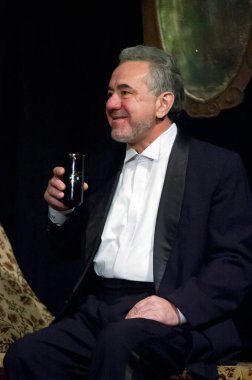  DNEPROPETROVSK, UKRAINE NOVEMBER 19: Vadim Logvin 19 Kasım 2006 'da Dnepropetrovsk, Ukrayna' daki Devlet Rus Tiyatrosu 'nda 