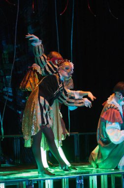 DNEPROPETROVSK, UKRAINE - 27 Mart: Dnepropetrovsk Devlet Tiyatrosu üyeleri 27 Mart 2008 'de Dnepropetrovsk, Ukrayna' da 