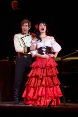 DNIPROPETROVSK, UKRAINE 3 Haziran: Dnepropetrovsk Devlet Opera ve Bale Tiyatrosu üyeleri 3 Haziran 2011 'de Dnipropetrovsk, Ukrayna' da 