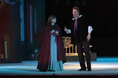 DNIPROPETROVSK, UKRAINE MAYIS 27: Dnepropetrovsk Devlet Opera ve Bale Tiyatrosu üyeleri 27 Mayıs 2012 'de Dnipropetrovsk, Ukrayna' da 