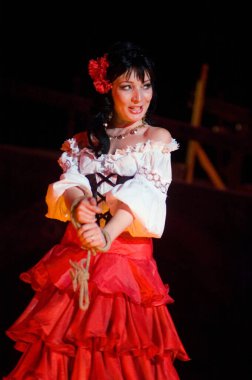 DNIPROPETROVSK, UKRAINE 3 Haziran: Dnepropetrovsk Devlet Opera ve Bale Tiyatrosu üyeleri 3 Haziran 2011 'de Dnipropetrovsk, Ukrayna' da 