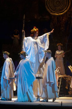 DNIPROPETROVSK, UKRAINE FEBRUARY 18: Dnepropetrovsk Devlet Opera ve Bale Tiyatrosu üyeleri 18 Şubat 2012 'de Dnipropetrovsk, Ukrayna' da 