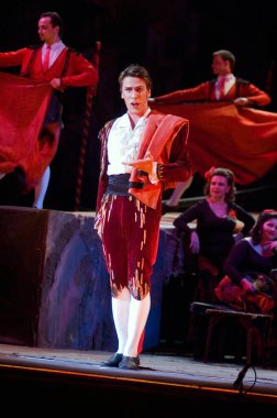 DNIPROPETROVSK, UKRAINE 3 Haziran: Dnepropetrovsk Devlet Opera ve Bale Tiyatrosu üyeleri 3 Haziran 2011 'de Dnipropetrovsk, Ukrayna' da 