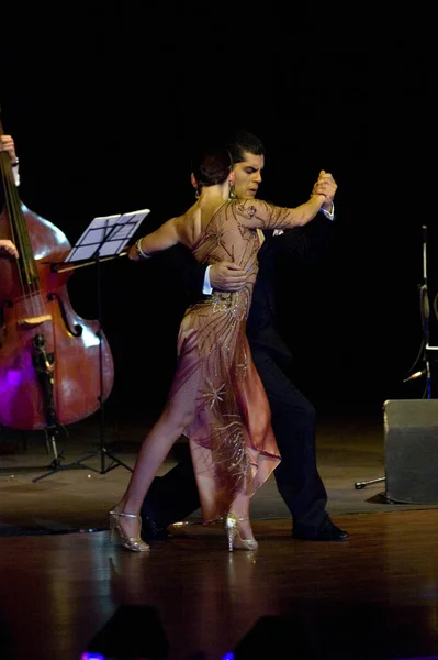 Dnipropetrovsk Ukraine Νοεμβριοσ Χορευτές Ruben Sabrina Veliz Αργεντινή Μπουένος Άιρες — Φωτογραφία Αρχείου