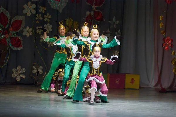 Dnepropetrovsk Ukraine June Unidentified Children Aged Years Age Perform Musical — 图库照片