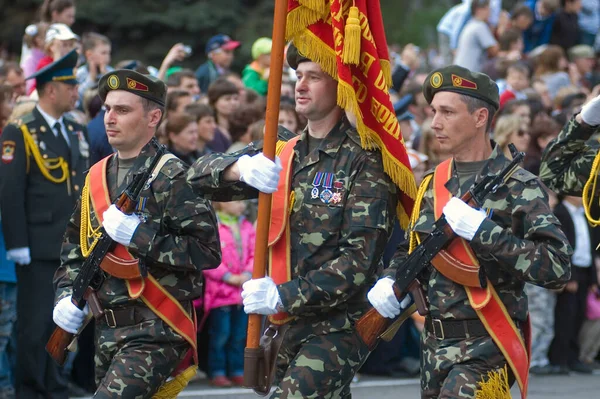 Dnepropetrovsk Ucrânia Maio Desfile Militar Para Celebrar Dia Vitória Segunda — Fotografia de Stock