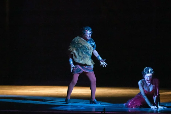 Dnipropetrovsk Ukraine October Members Dnepropetrovsk State Opera Ballet Theatre Perform — Stock Photo, Image