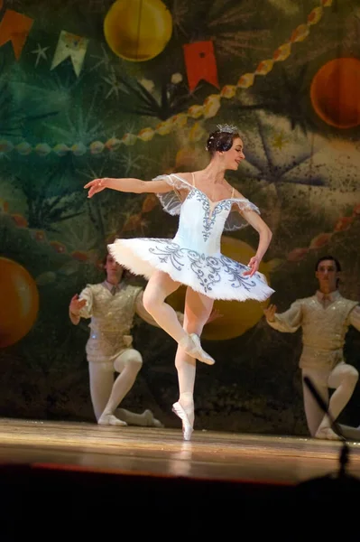 Dnepropetrovsk Ukraine Φεβρουαριου Διάσημη Χορεύτρια Anna Dorosh Στο Μπαλέτο Καρυοθραύστης — Φωτογραφία Αρχείου