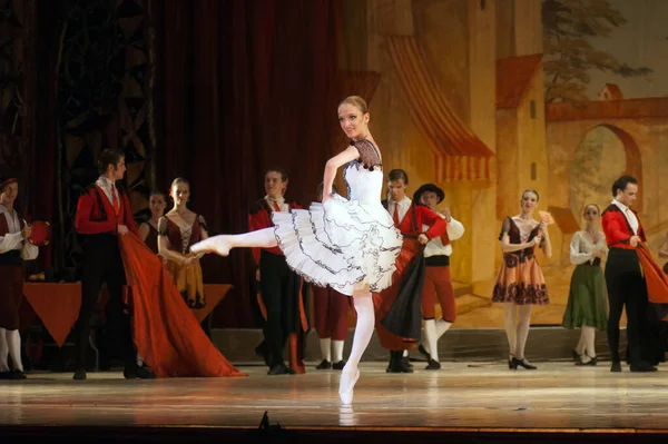 Dnepropetrovsk Ukraine Ιουνιου Μέλη Του Κρατικού Θεάτρου Όπερας Και Μπαλέτου — Φωτογραφία Αρχείου