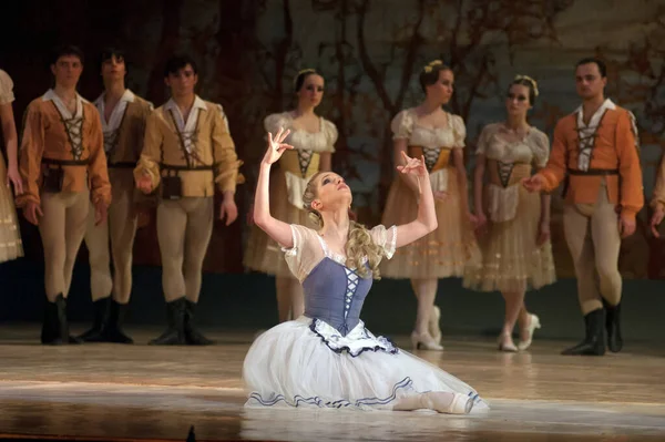 Dnepropetrovsk Ukraine Maart Leden Van Staatsopera Het Ballet Van Dnepropetrovsk — Stockfoto